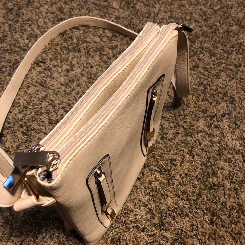Purse - Picture 2 of 2